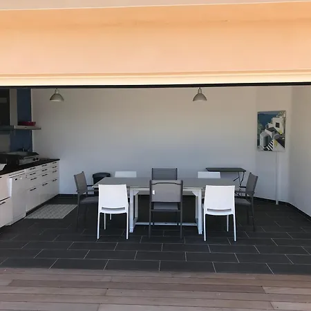 Vue Mer, Spacieuse, Piscine Privee * 萨里索伦札拉