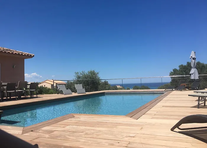 Vue Mer, Spacieuse, Piscine Privee וילה סארי סולנזארה