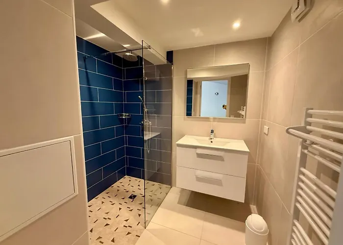 Vue Mer, Spacieuse, Piscine Privee וילה סארי סולנזארה